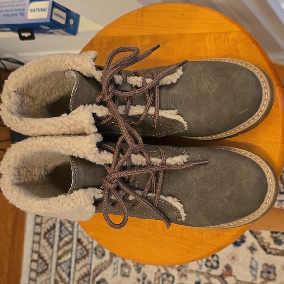 SONOMA BRAND WOMEN'S BROWN WINTER LACE UP ANKLE BOOTS SIZE 7 - Picture 3 of 11